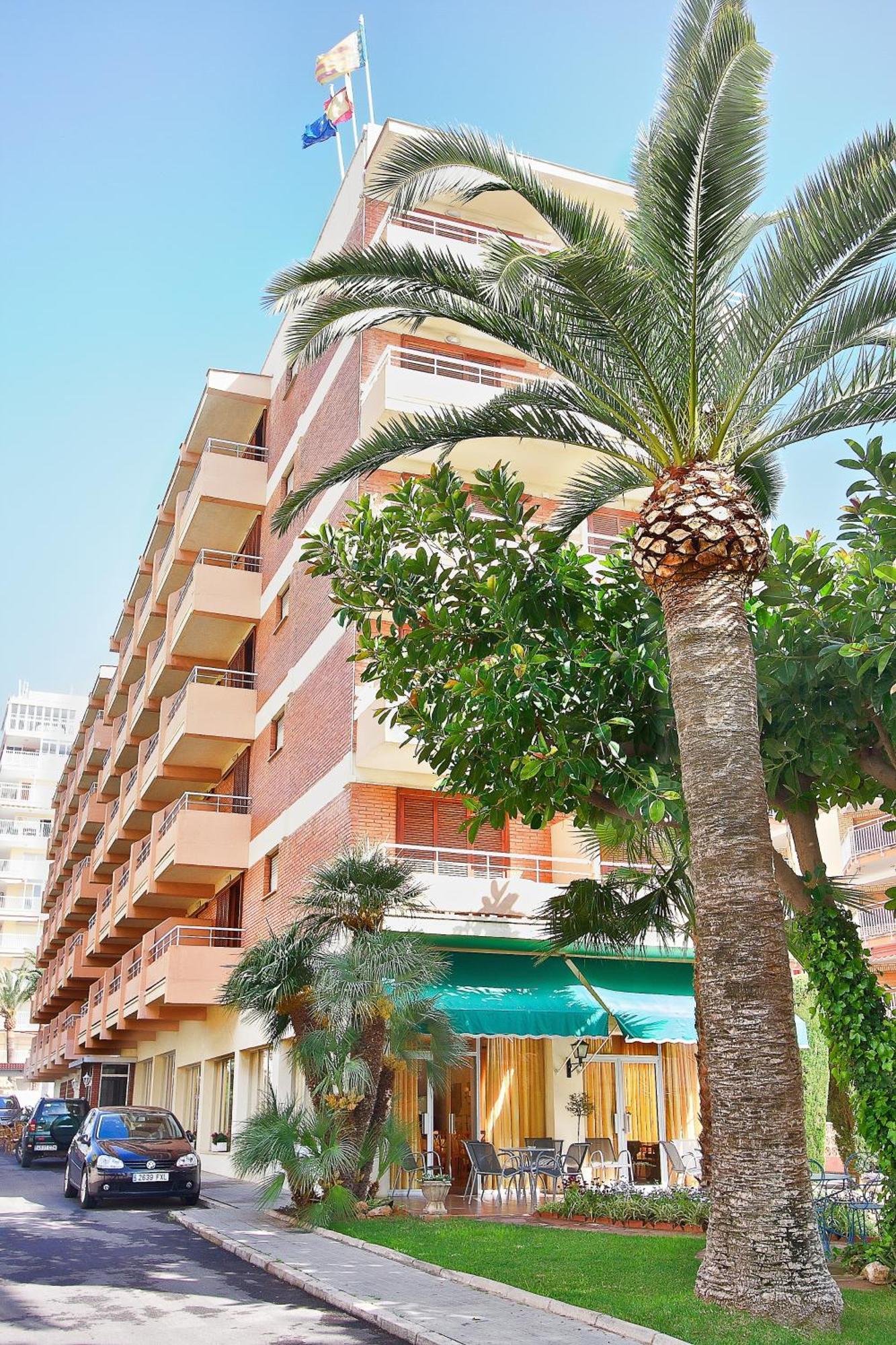 Hotel Tramontana เบนิสกัสซิม ภายนอก รูปภาพ